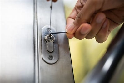 Locksmith Unlocking House Door